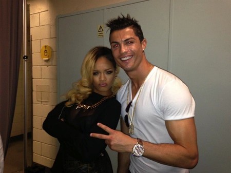 Que pierda tu selección da menos pena si te consuela Rihanna, ¿verdad, Cristiano?
