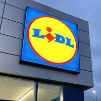 Mañana llega a Lidl este enchufe con temporizador por menos de 8 euros: ideal para ahorrar en la factura de la luz cada mes