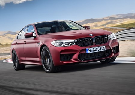 BMW M5 First Edition, un deseo ataviado de color rojo