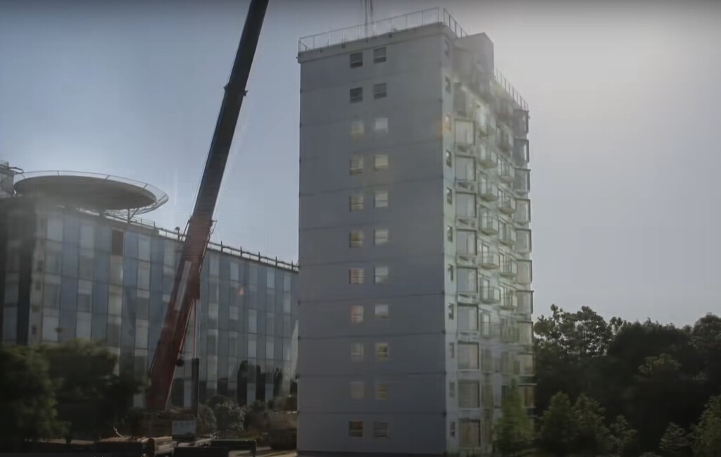 Solo han hecho falta 28 horas para construir este rascacielos modular en China: el vídeo del montaje es impresionante 