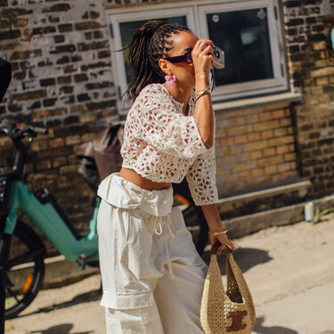 Cinco blusas holgadas, eternas y fresquitas de las rebajas en Massimo Dutti que tienen precio de Zara pero parecen de lujo 