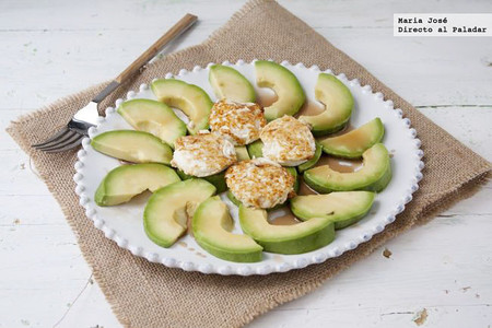 Receta de ensalada de aguacate, queso y miel