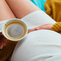 Ni una gota de café en el embarazo: un estudio señala que no hay cantidad mínima segura