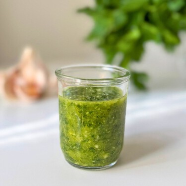 Salsa mery, un aderezo mediterráneo muy versátil para transformar cualquier plato de carnes, pescados o verduras