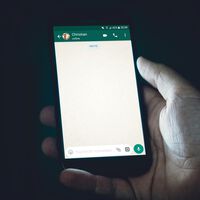Utilizar la IA para "resucitar" a familiares o amigos fallecidos es una moda muy macabra que, según un estudio, es devastadora para la salud