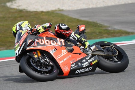 Álvaro Bautista quiere la duodécima victoria en Imola para batir las 11 consecutivas de Jonathan Rea