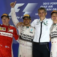 Gran Premio de Bahrein: Hamilton gana, Raikkonen y Rosberg brindan espectáculo