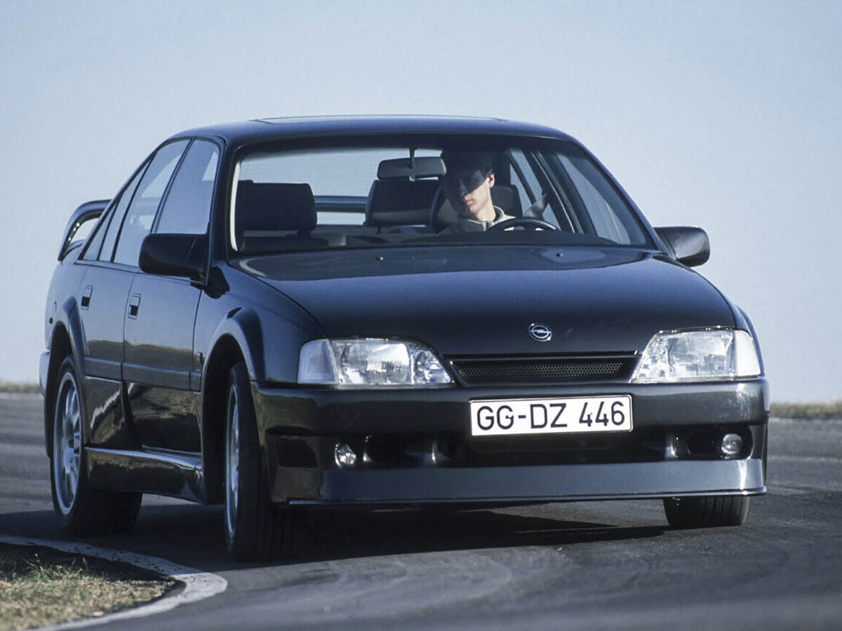 El Opel Omega Evolution 500 es un unicornio con motor de carreras