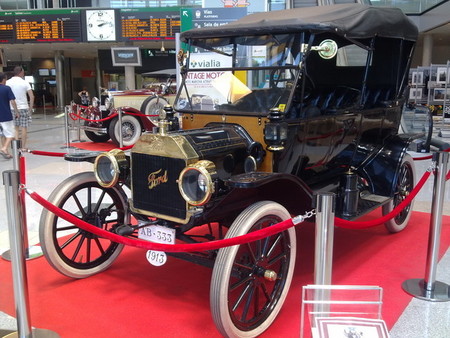Ford Model T - 1913