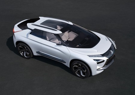 El Mitsubishi Lancer estará de vuelta y finalmente será un crossover