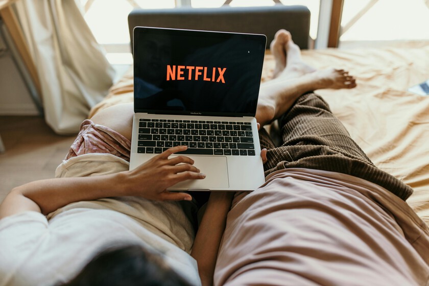 Netflix ofreció pagar menos a cambio de ver anuncios. Ahora habrá que pagar más y... seguir viendo anuncios