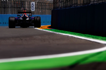 El sobrecalentamiento produjo el fallo en los alternadores de Sebastian Vettel y Romain Grosjean
