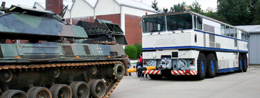 Alemania necesitaba poner a prueba el tanque más pesado de Europa antes de construirlo, así que fabricó una locomotora de 80 toneladas con ruedas de camión 