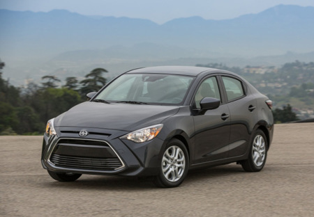 Scion iA: al Mazda2 le han crecido un maletero y el logo de Scion