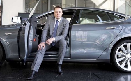 ¿La próxima locura de Elon Musk? Poner videojuegos en sus coches