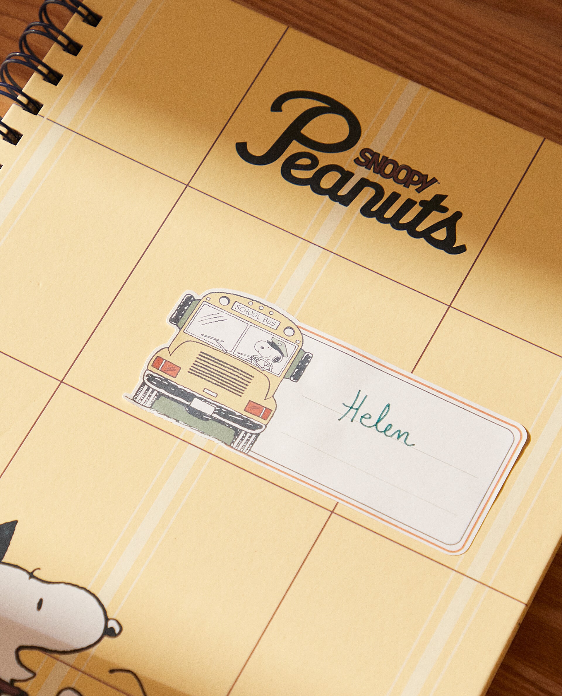 Pegatinas identificativas de Peanuts inspirados en la vuelta al cole.