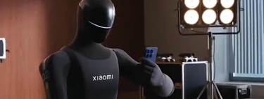 Es el nuevo robot de Xiaomi y su tecnología es tal que incluso le 'sudan' las manos y puede hacer fotos sujetando un móvil