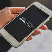 Entra en vigor la normativa que permite exigir descuentos en la factura de internet si las descargas no cumplen con la velocidad contratada 