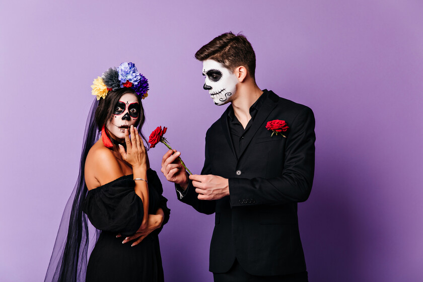 Zombie Man Making Proposal His Girlfriend Halloween Studio Photo Loving Vampire Couple 2