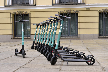 SEAT se une a la renta de patines eléctricos con su modelo eXS kickscooter