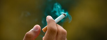 Llevamos años hablando sobre el impacto de fumar en las terrazas. El plan del Gobierno es prohibirlo definitivamente