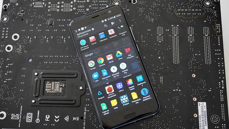 La versión mini del HTC U11 está al caer y esto es todo lo que sabemos sobre él
