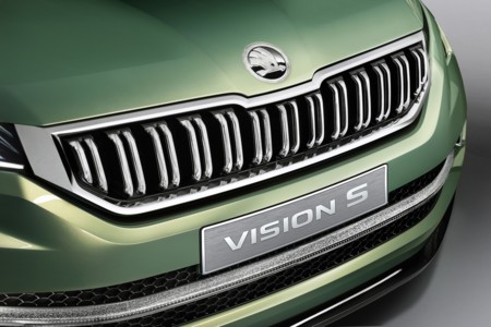 Škoda Vision S, un SUV híbrido enchufable para adaptarse a los nuevos tiempos