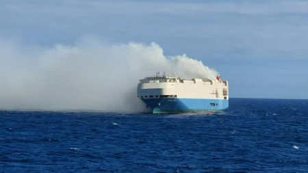 Buque Carguero Felicity Ace Se Incendia Con Mas De 1 000 Unidades Porsche 1
