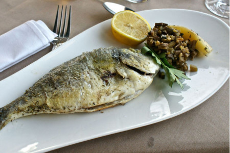 Realizar cinco comidas diarias reduce el riesgo de sobrepeso y obesidad en adolescentes