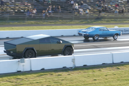 Tesla Vs Chevelle 2