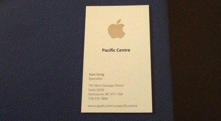 Sam Sung trabajó para Apple y ahora subasta su tarjeta de identidad (Y no es broma)