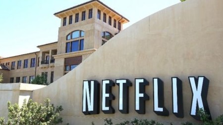 Netflix dará una baja remunerada de un año a los empleados que tengan hijos