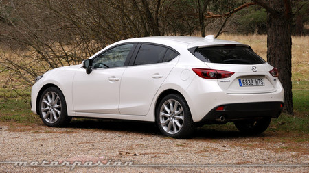 Mazda3 2013 Luxury AT