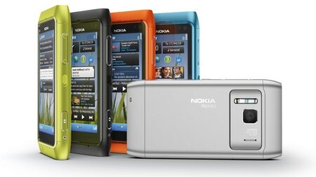 Cuando en Europa se fabricaban teléfonos: así construía Nokia el N8 en 2010