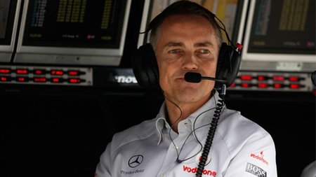 Martin Whitmarsh estaría de acuerdo en tener tres coches por equipo