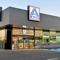 La semana que viene llega a Aldi este robot aspirador por menos de 100 euros y con cuatro modos de funcionamiento 