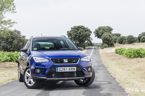 Probamos el SEAT Arona: un SUV compacto de 115 CV equilibrado y con un interesante toque dinámico