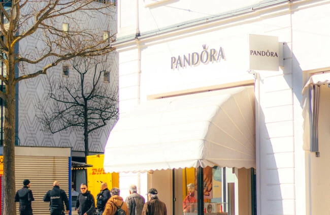 Pexels Arlindphotography 31291882 1