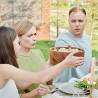 Adolescentes con trastornos de la conducta alimentaria y comidas familiares: cómo acompañarlos 