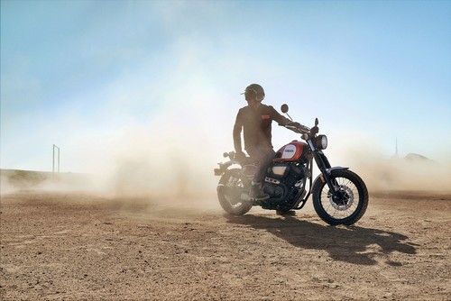 Yamaha tiene una nueva scrambler, ¡la SCR950!