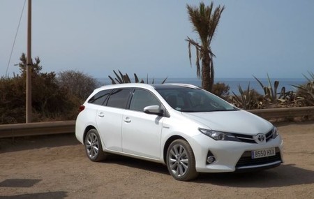El Toyota Auris hybrid Touring Sports a prueba: Salimos de viaje