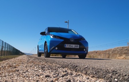 Toyota Aygo x-cite, prueba: interior y equipamiento