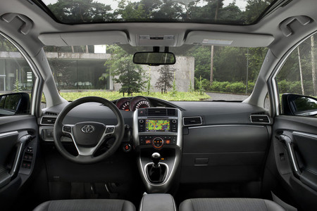 Toyota Verso 2013, vista interior