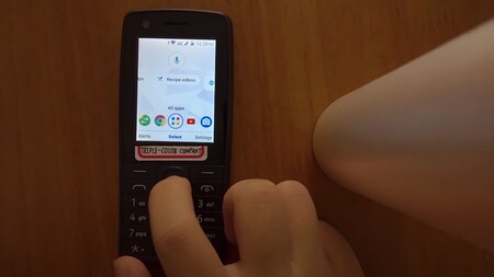 El Android “no táctil” que nunca existió: el sistema para teléfonos sencillos aparece a bordo del Nokia 400