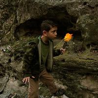 Linterna antorcha para jóvenes exploradores 