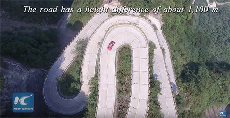 Un Ferrari 458 Italia, 10.9 km y 99 curvas