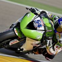 Superbikes Holanda 2015: controvertida victoria para Kenan Sofuoglu