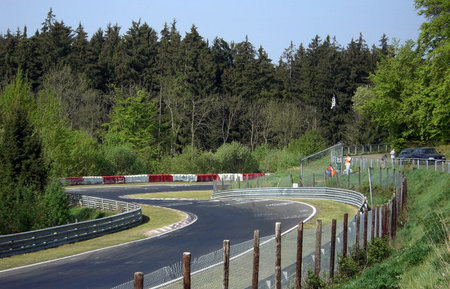 Bernie Ecclestone no quiere que Nürburgring desaparezca