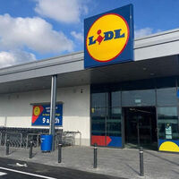 Lidl ultima un nuevo supermercado de 8.000 metros cuadrados en el sur de León y lo coloca junto a sus grandes rivales: Mercadona y Eroski 