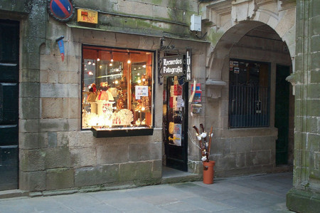 El pequeño comercio sale a la calle a vender
